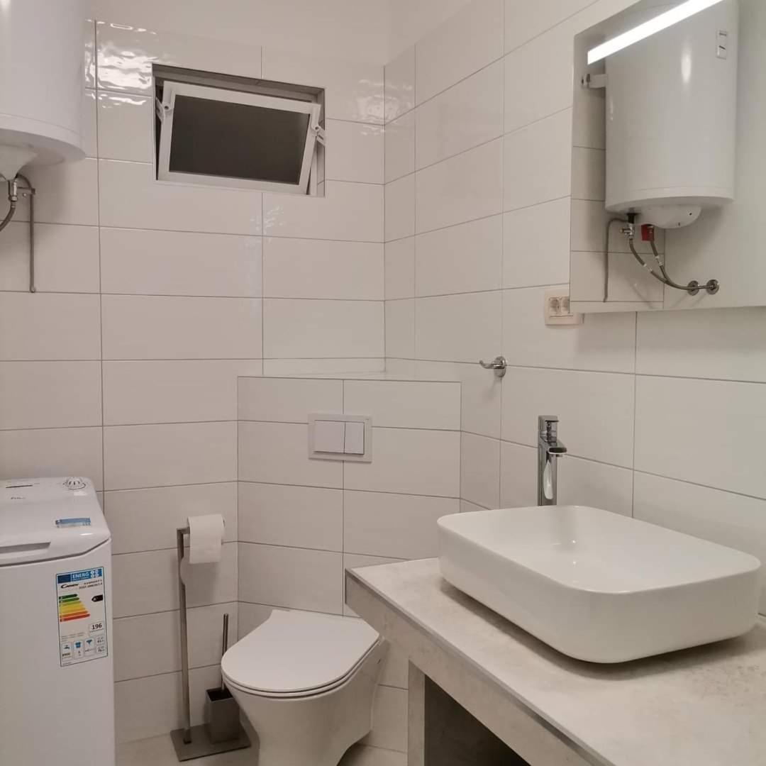 Apartments Tinjarosa Mundanije 외부 사진