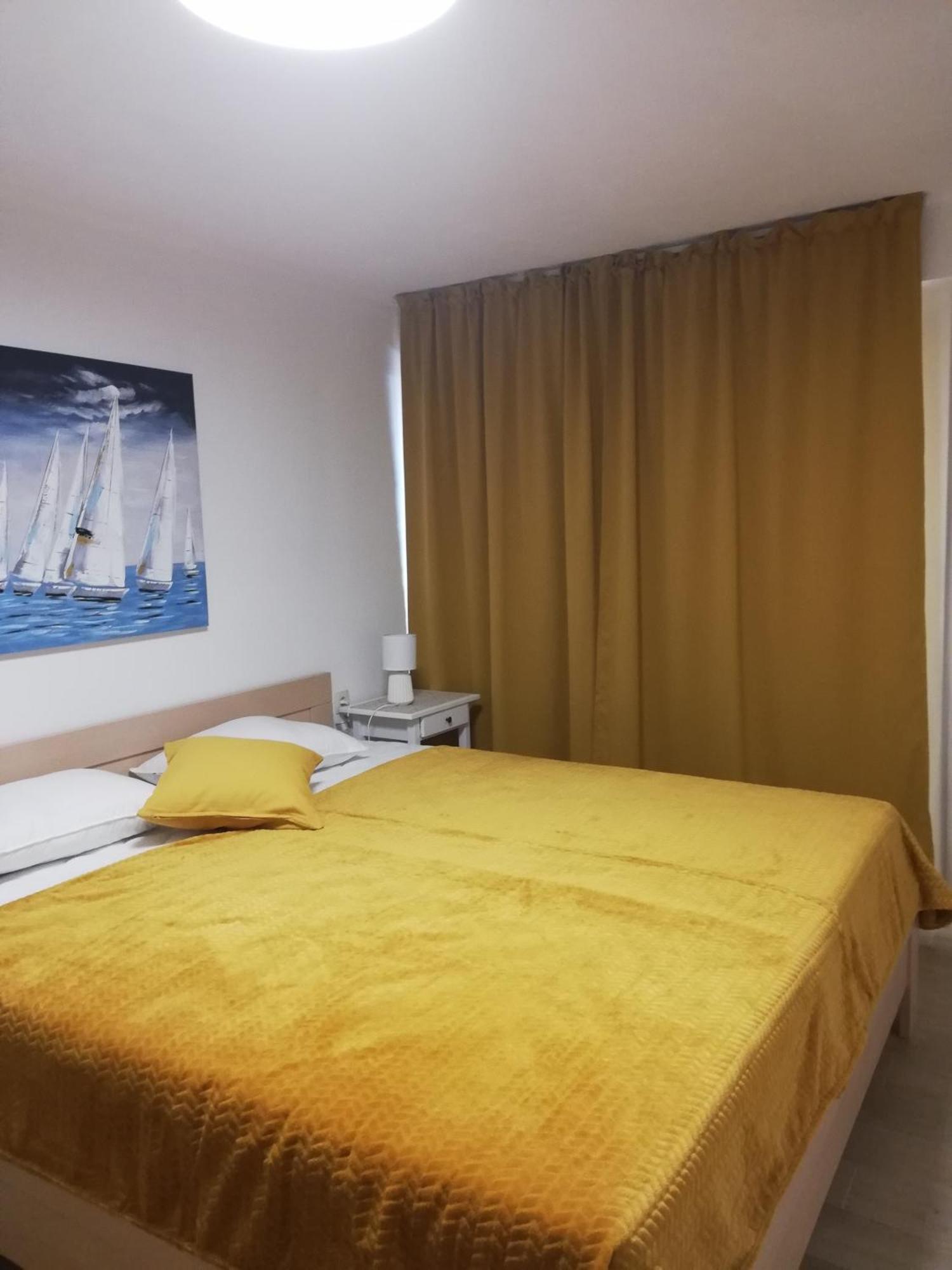Apartments Tinjarosa Mundanije 외부 사진